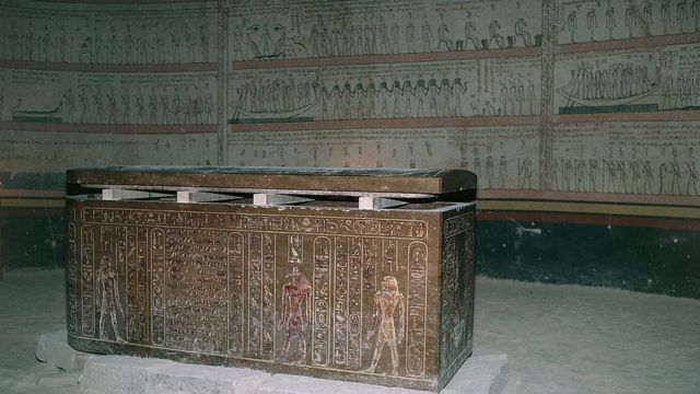 مقبرة الملك تحوتمس الثالث
