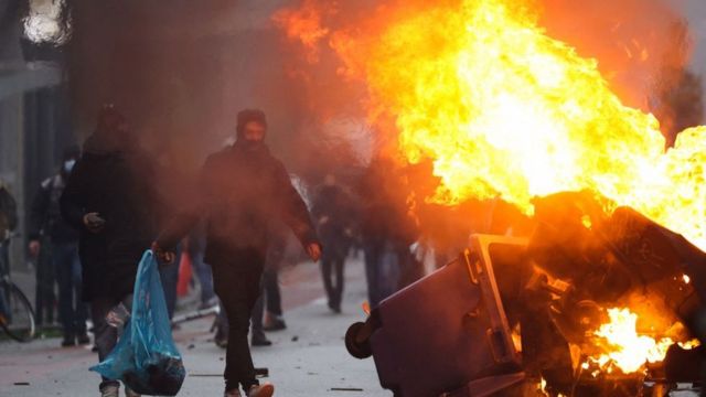 Manifestante en las calles de Bruselas