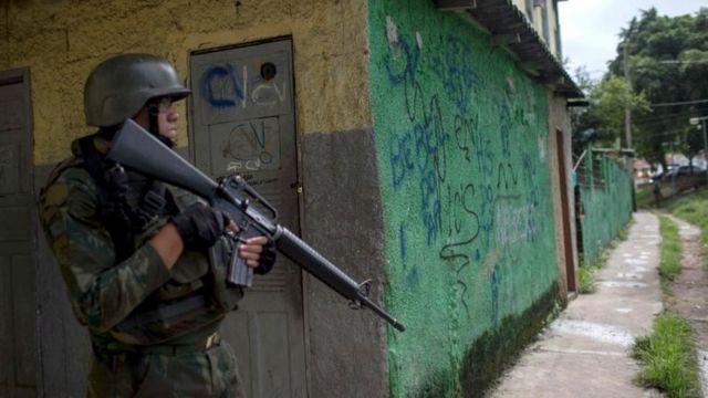 Militar na Cidade de Deus