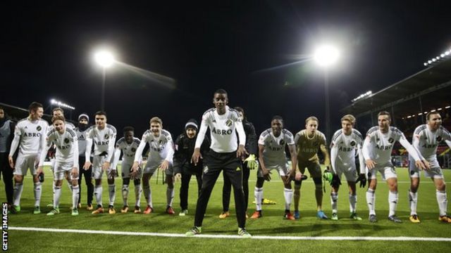 Alexander Isak och Zlatan Ibrahimovic during the World Cup