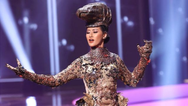 Miss Indonesia Ayu Maulida Putri