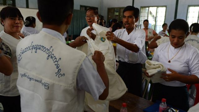 ကန့်ကွက်သူက ဥပေဒနဲ့အညီ အထောက်အထားနဲ့ ကန့်ကွက်ခဲ့တယ်လို့ ခရိုင်ရွေးကောက်ပွဲ တာဝန်ရှိသူပြော