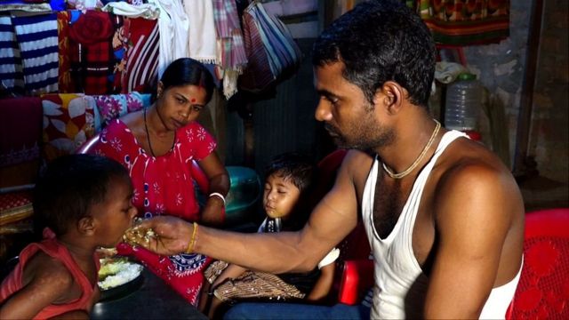 अजित दासको परिवार