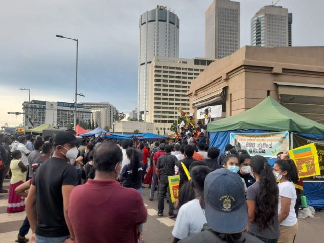 இலங்கை போராட்டம்