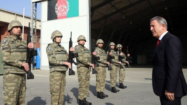 Milli Savunma Bakanı Hulusi Akar 2018'de Afganistan'daki Türk askerlerini ziyaret etmişti