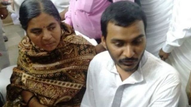 राधिका वेमुला, राजा वेमुला, रोहित वेमुला की मां