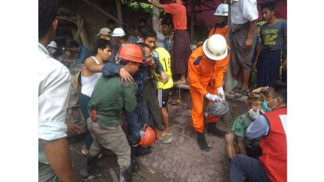 လေးဦး အသက်ဘေးကလွတ်လာ