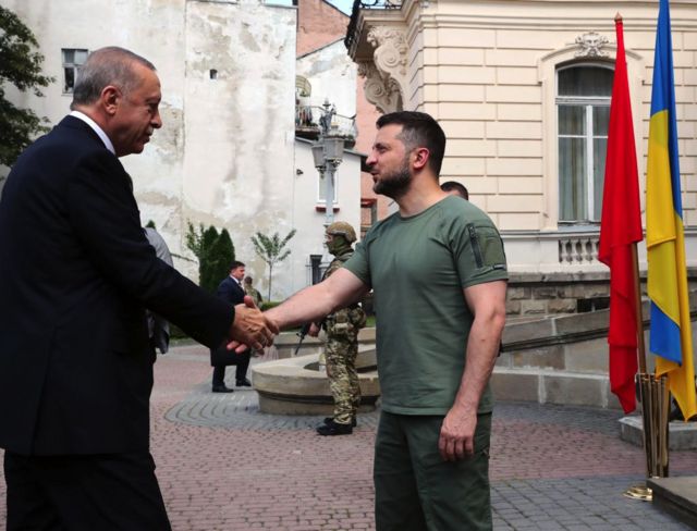 Зеленський вітає Ердогана у Львові
