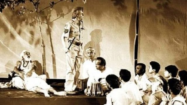 'चरनदास चोर' नाटक का एक दृश्य