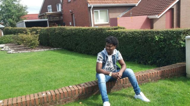 ነሽነሽ
