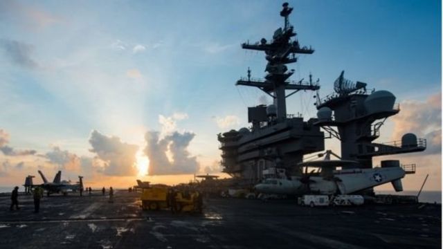 USS Carl Vinson, n'ubwato buyoboye ibiganiwsho vya Amerika biri nku nkengera za Koreya ya ruguru