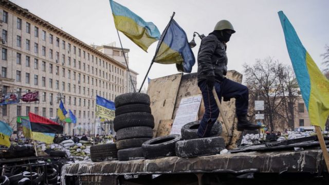 2014年，基辅的抗议活动推翻了亲俄领导人，导致俄罗斯占领克里米亚和乌克兰东部部分地区