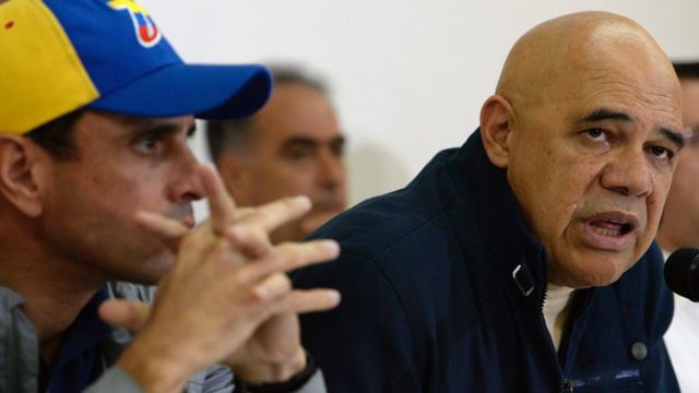 Jesús Torrealba y Henrique Capriles (izquierda)