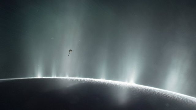 Pesawat ruang angkasa  Cassini  penjelajahan terakhir untuk 