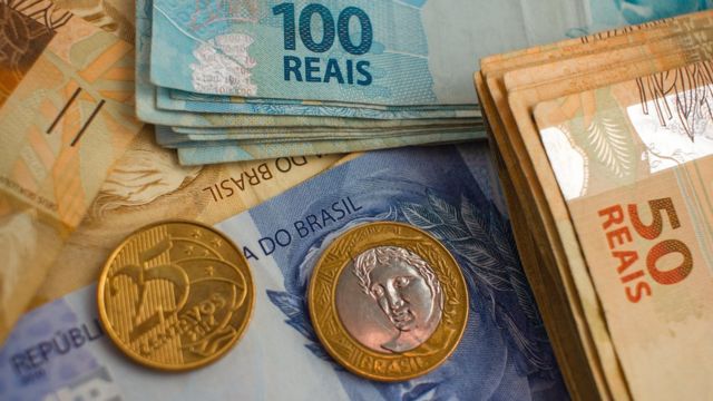 Notas e moedas de real