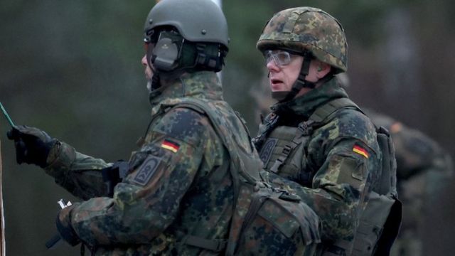 Как выглядят мужчины до и после службы в российской армии