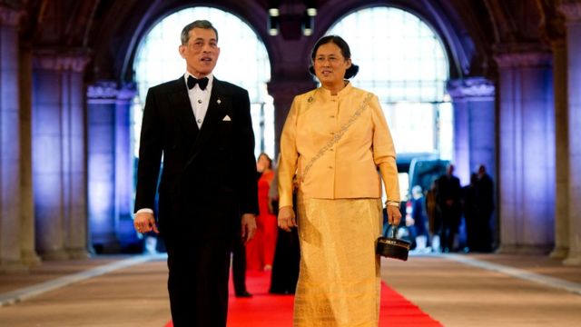 สมเด็จพระเจ้าอยู่หัวมหาวชิราลงกรณ บดินทรเทพยวรางกูร และสมเด็จพระเทพรัตนราชสุดาฯ