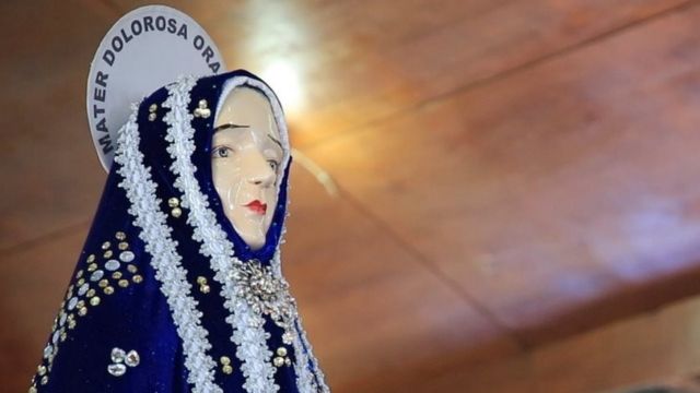 Patung Bunda Maria berduka dalam tradisi Semana Santa, yang telah berusia sekitar 500 tahun.