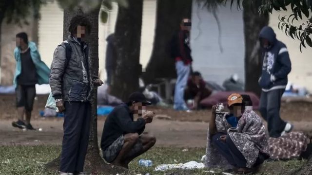 Dependentes químicos na Cracolândia