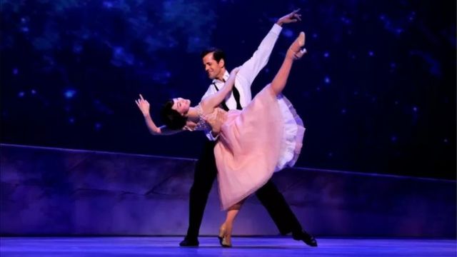自娱自乐的跳舞比专业表演比赛更放松，效果反而更好。(photo:BBC)