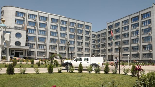 کمیسیون اصلاحات اداری افغانستان تنها مرجع استخدام کارمندان غیر نظامی دولت قلمداد میشود
