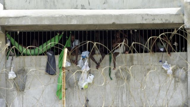 Une centaine de détenus s'évade lors d'une mutinerie dans la prison de l'Arcahaie, située sur la côte des Arcadins au nord-ouest de la capitale Port-au-Prince.