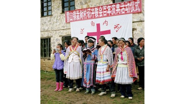 Người Hmong ở Trung Quốc theo Thiên Chúa giáo hát Thánh Ca