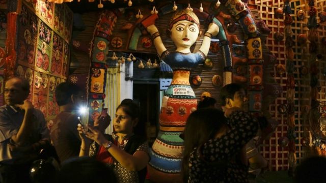 कोलकाता में दुर्गा पंडाल