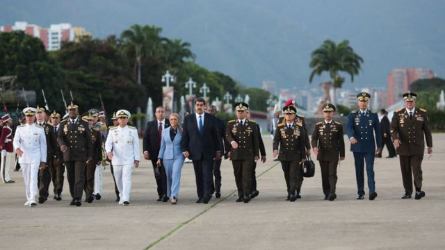 Durante los últimos meses, Maduro ha realizado numerosas apariciones en público acompañado por la cúpula militar.