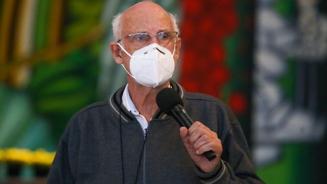 Padre Júlio Lancelotti em entrevista coletiva