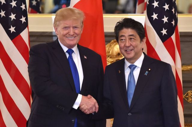 Mr Trump ayaa booqasho ku jooga Japan, waana safarkiisii ugu horeeyay ee Aasiya, isagoo madaxweyne Mareykan ah