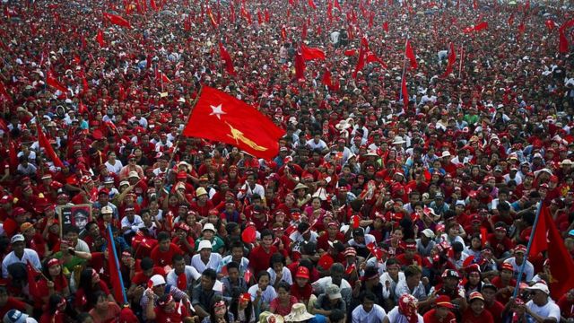 အဂတိလိုက်စားတဲ့အစိုးရအဆင့်မြင့်အရာရှိတစ်ဦးကိုထောင်နှစ် ၃၀ ချတာကြောင့် ပါတီပုံရိပ်နဲ့ အစိုးရဂုဏ်သိက္ခာ မြင့်တက်လာတဲ့သုံးသပ်မှုတွေရှိလာပါတယ်။