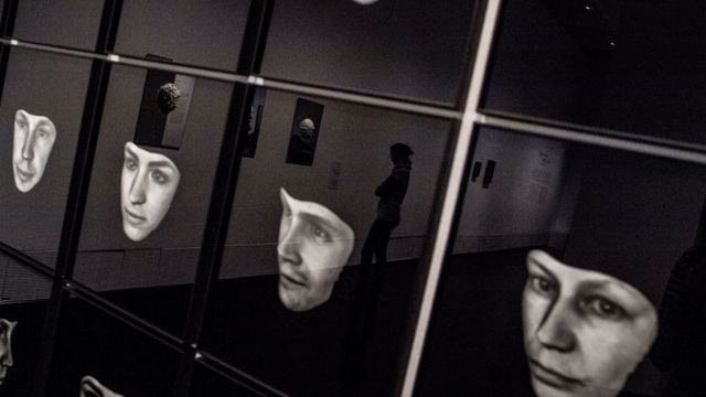 Exposição mostra imagem de rostos