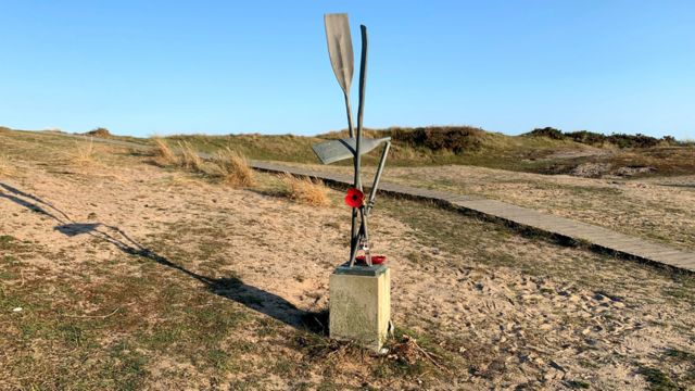 Paddle memorial at Sizewell