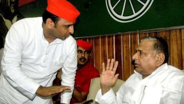 अखिलेश सिंह यादव और मुलायम सिंह