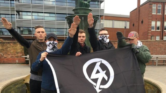 Integrantes de grupo neonazista