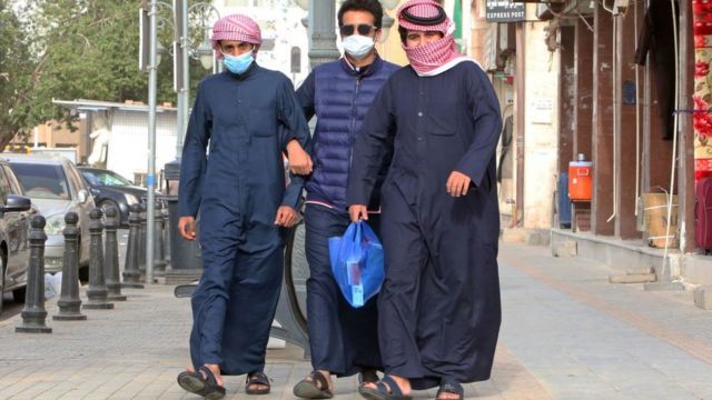 Arabs wear masks