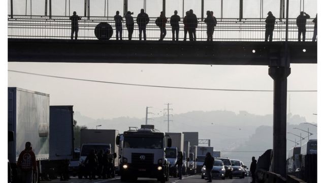 caminhões parados em SP