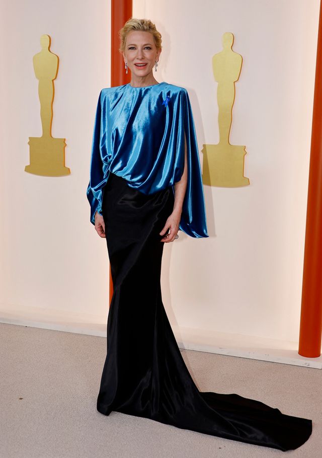 Oscars 2021: 13 major red carpet looks from the Academy Awards - BBC News