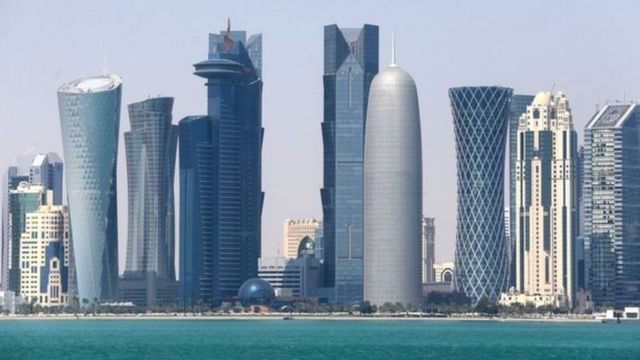 Катардын расмийлери терроризмди колдойт деген айыптоолорду четке кагып, алардын үстүнөнөн каралоо өнөктүгү жүрүп жатканын билдирген.