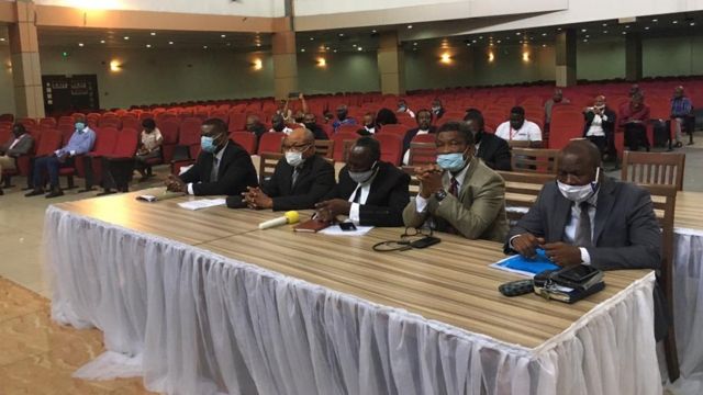 Members of di panel