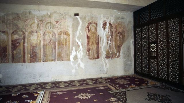 يعد هيكل دير الأنبا أبو مقار، أحد أكبر الأديرة في مصر، أثرا بدأت نواته عام 360 ميلاديا