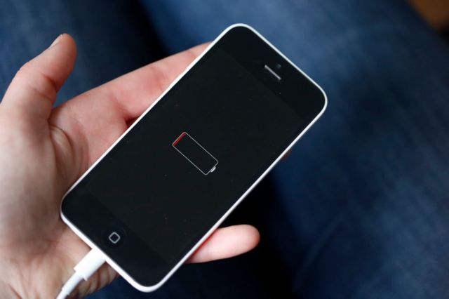 Un iPhone 6 con batería descargada