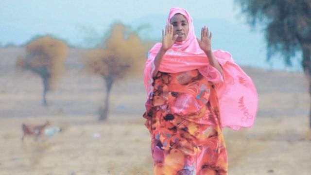 Aartii Oromoo: Wellistuu Haloo Daawwee waggoota shaniif dhibamtee sireerra  ooltee birmannaa gaafachaa jirti - BBC News Afaan Oromoo