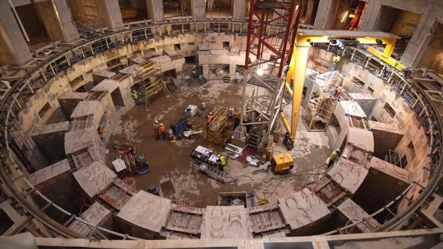 Reator nuclear do Iter em construção
