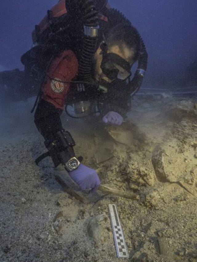 Arqueólogos submarinos encontraron parte de un esqueleto en el lugar donde fue hallado el mecanismo de Anticitera.