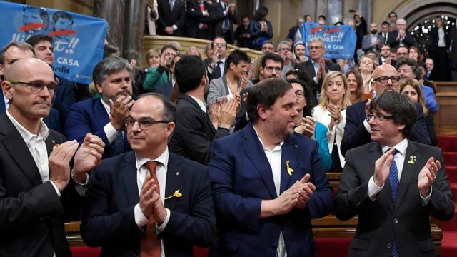 Romeva, Turull, Junqueras y Puigdemont, el día de la proclamación unilateral de independencia de Cataluña.