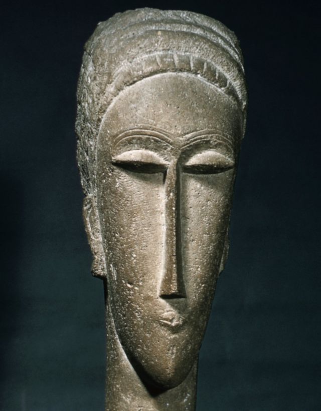 Cabeza de mujer de Amedeo Modigliani (1884-1920).