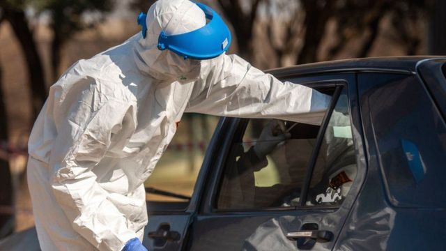 Güney Afrika'da bir aşı merkezi