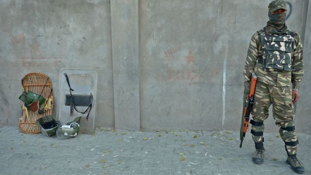 बॉर्डर पर सैनिक